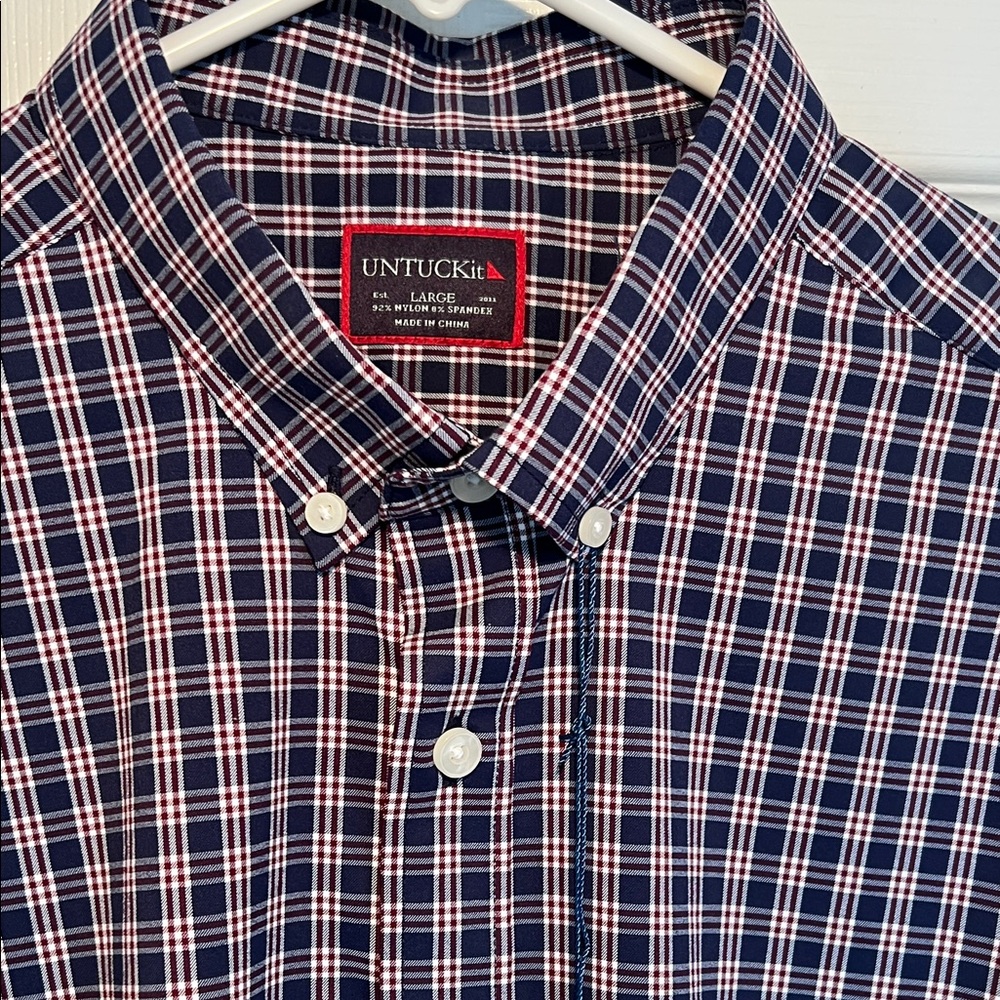 New UNTUCKit Mens Dress Shirt L Navy Burgundy Plaid Nylon Long Sleeve Button - Picture 6 of 13